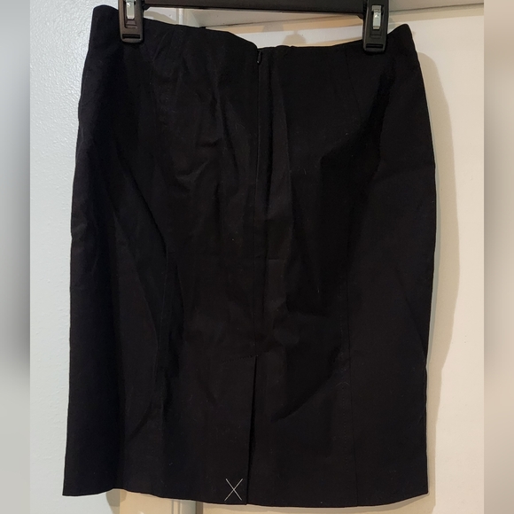 Talbots Women's Black Skirt, Size 4p - Picture 2 of 3